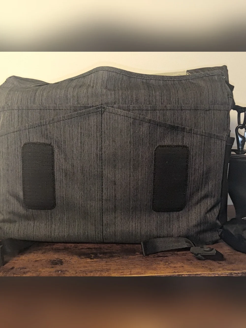 Tenba DNA 15 Messenger Bag